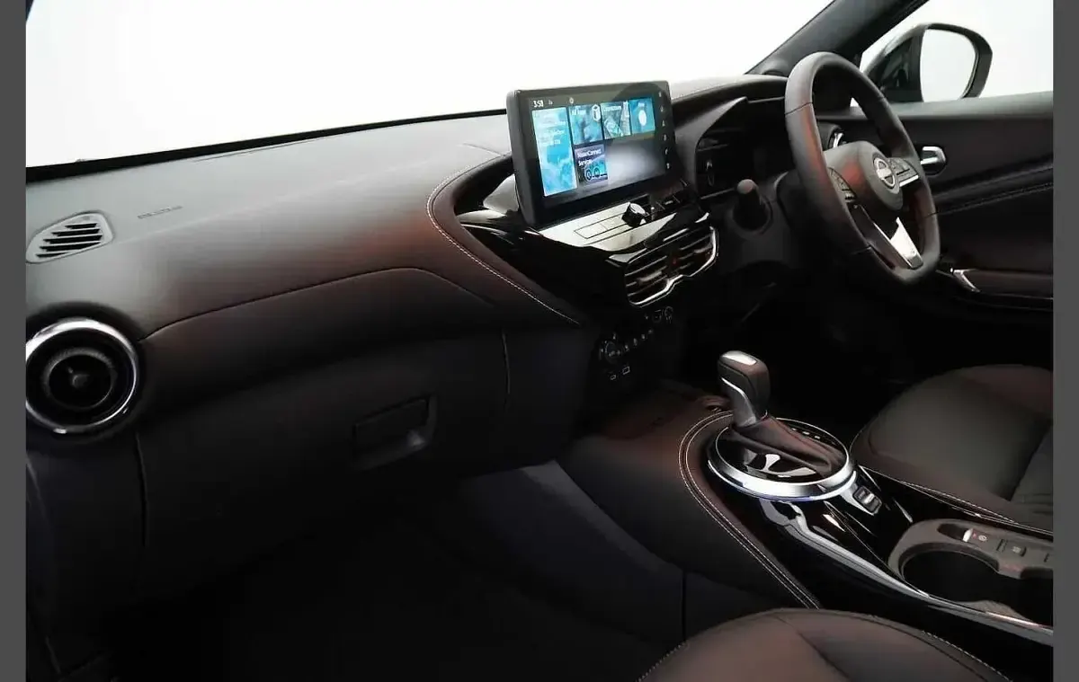 New Nissan Juke Tekna 143 HP (105 kW) 2026 Grey SUV