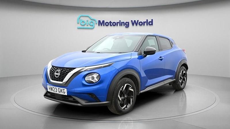Used Nissan Juke N-Connecta 114 HP (83 kW) 2023 Blue SUV