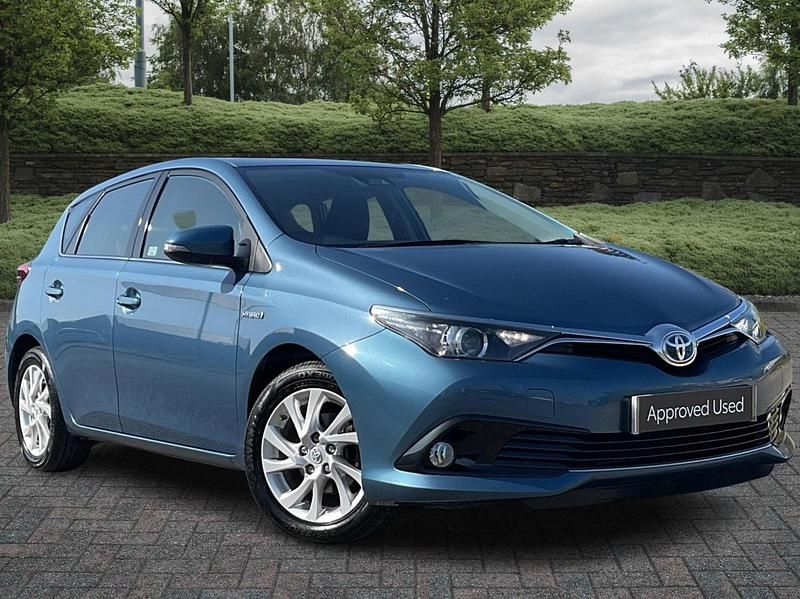 Blue Used 2017 Toyota Auris Hybrid Business Edition Hatchback | £12,461 (A bit pricey) - Image 1/4