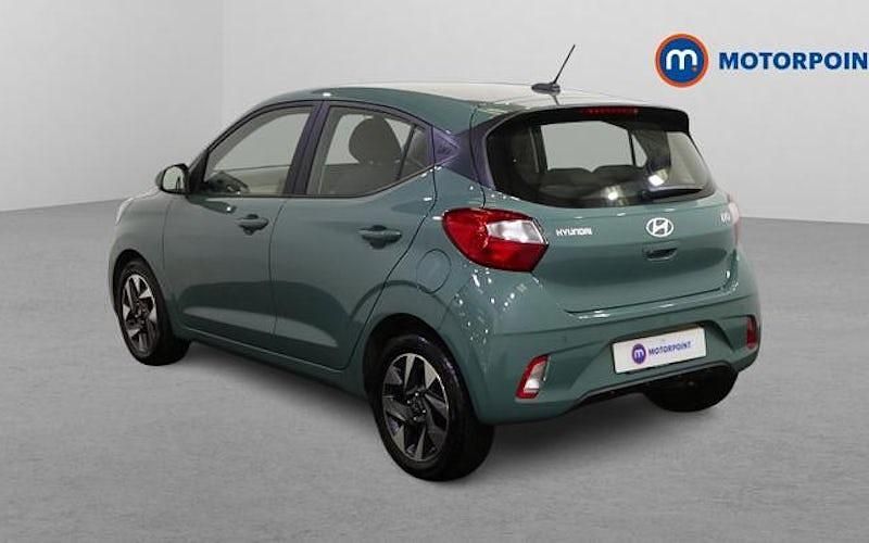 Used Hyundai i10 Advanced 79 HP (58 kW) 2025 Green Hatchback