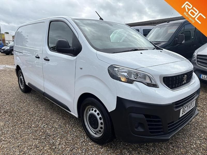 White Used 2021 Peugeot Expert Van | £10,995 (Fair price) - Image 1/4