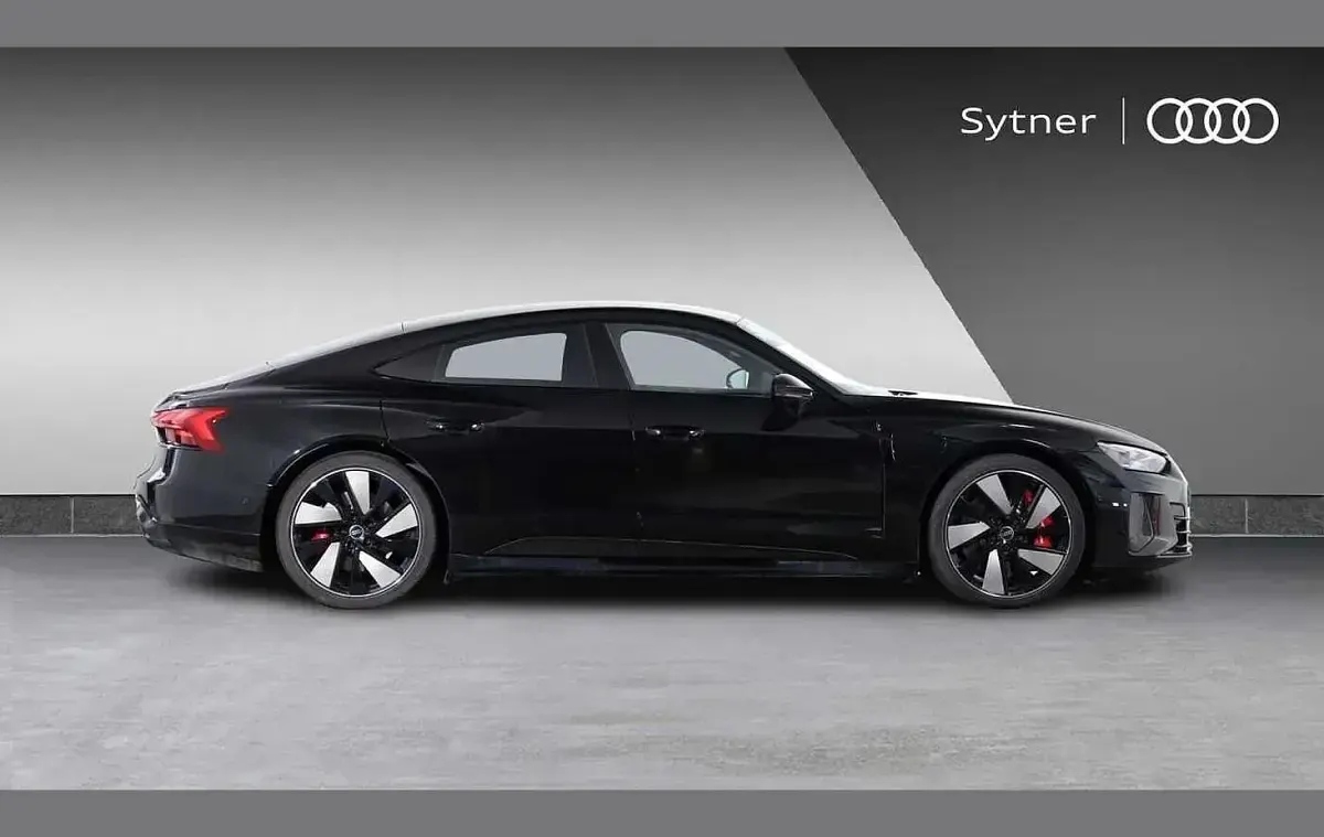 Used Audi RS e-tron GT Comfort 467 kW (636 HP) 2023 Black Sedan