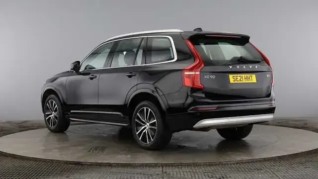 Used Volvo XC90 Momentum 247 HP (181 kW) 2022 SUV