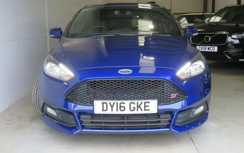 Usado Ford Focus ST 250 CV (183 kW) 2016 Azul Utilitario