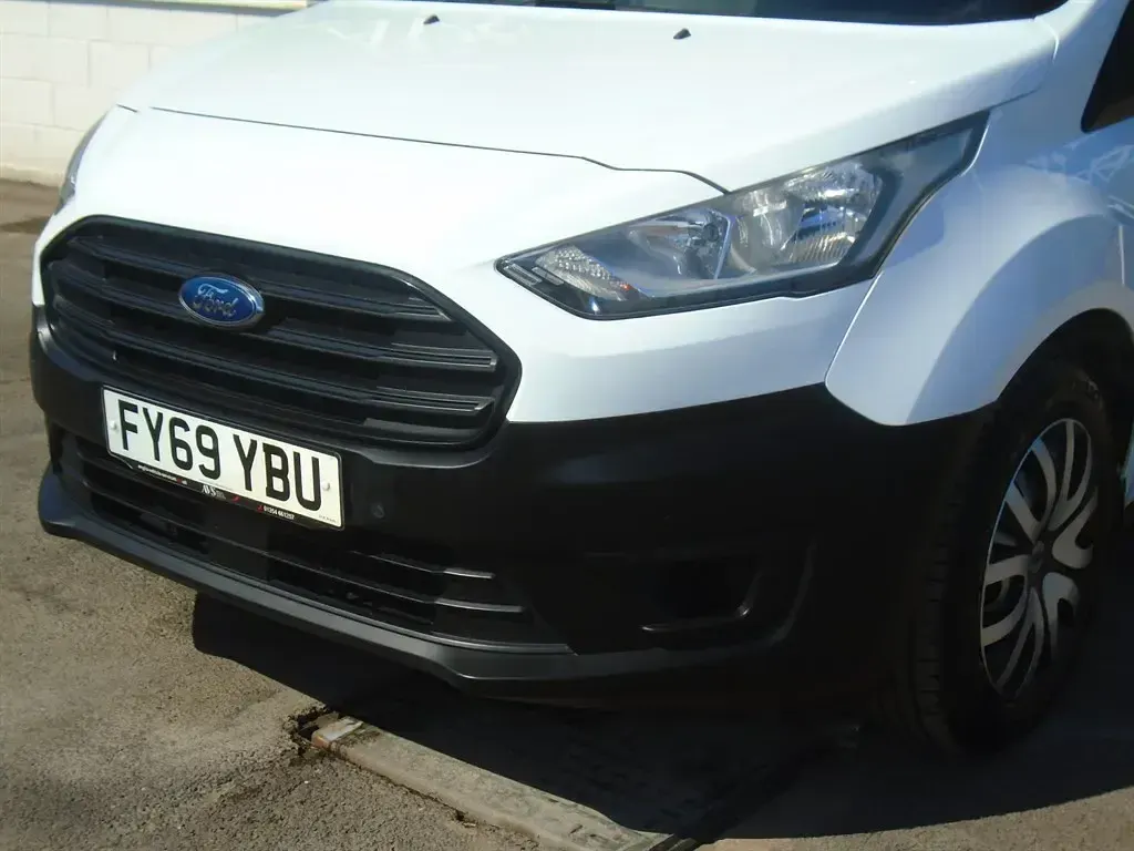Used Ford Transit 100 HP (73 kW) 2020 White Van