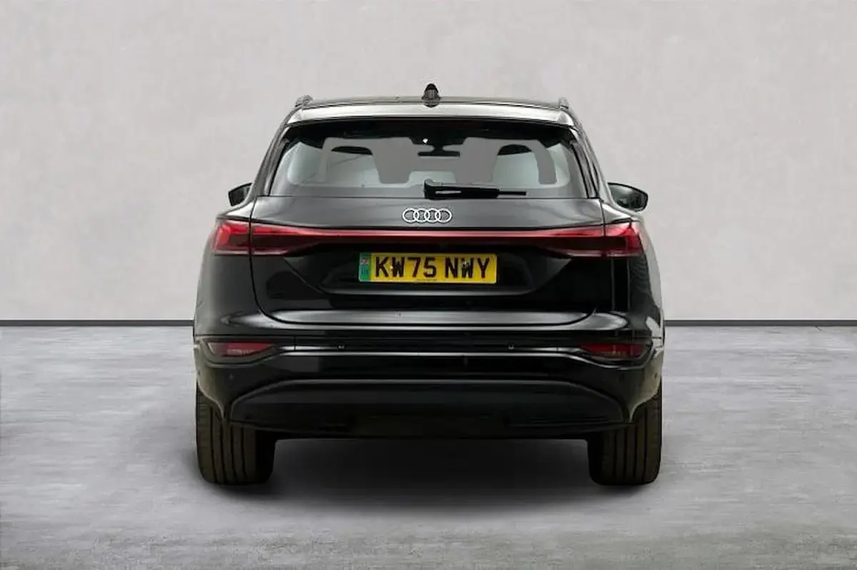 Used Audi Q6 e-tron Sport 185 kW (252 HP) 2026 Black SUV