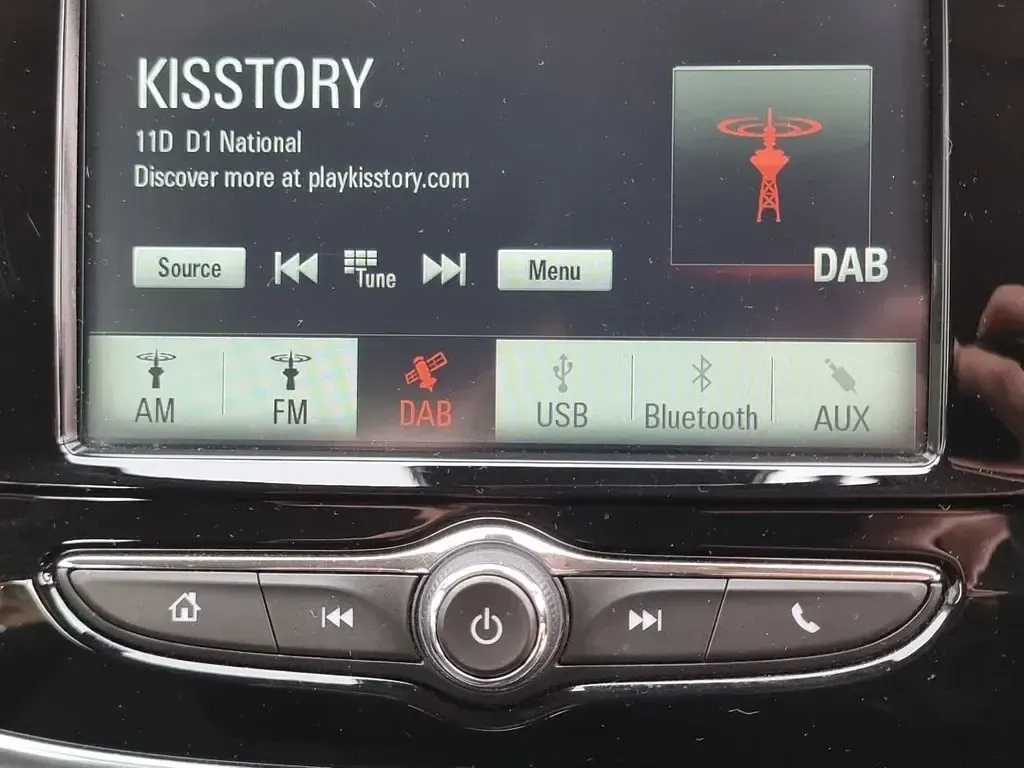 Used Vauxhall Mokka X Active 140 HP (102 kW) 2019 Silver SUV