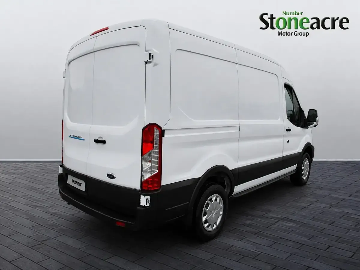 New Ford Transit Trend 135 kW (184 HP) 2026 White Van