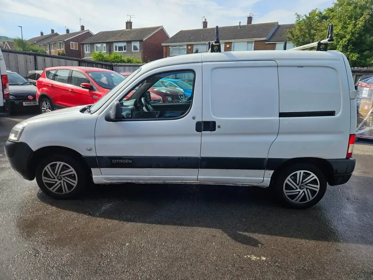 Used Citroën Berlingo First 2011 White MPV