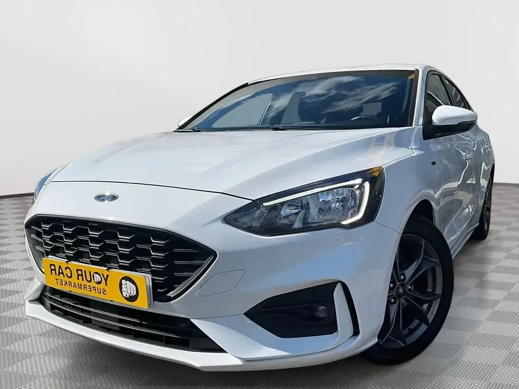 Used Ford Focus ST-Line 125 HP (91 kW) 2019 White Hatchback