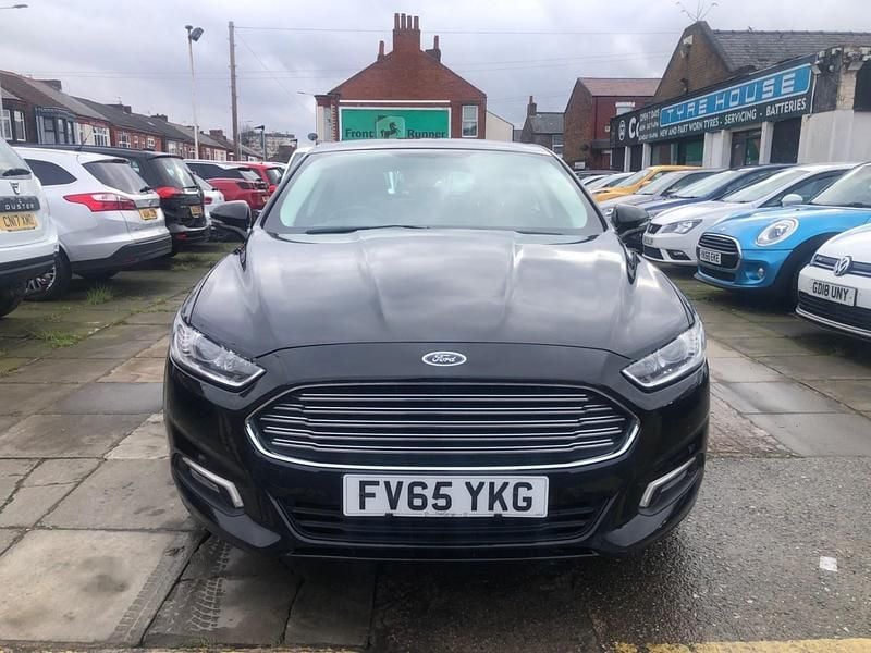 Begagnad Ford Mondeo Zetec 2016 Svart Halvkombi