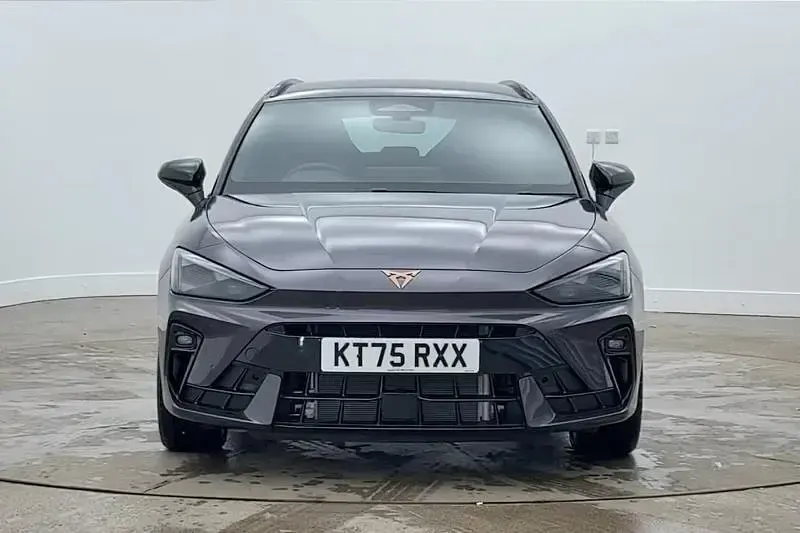New Cupra Leon 150 HP (110 kW) 2026 Mauve/purple Estate