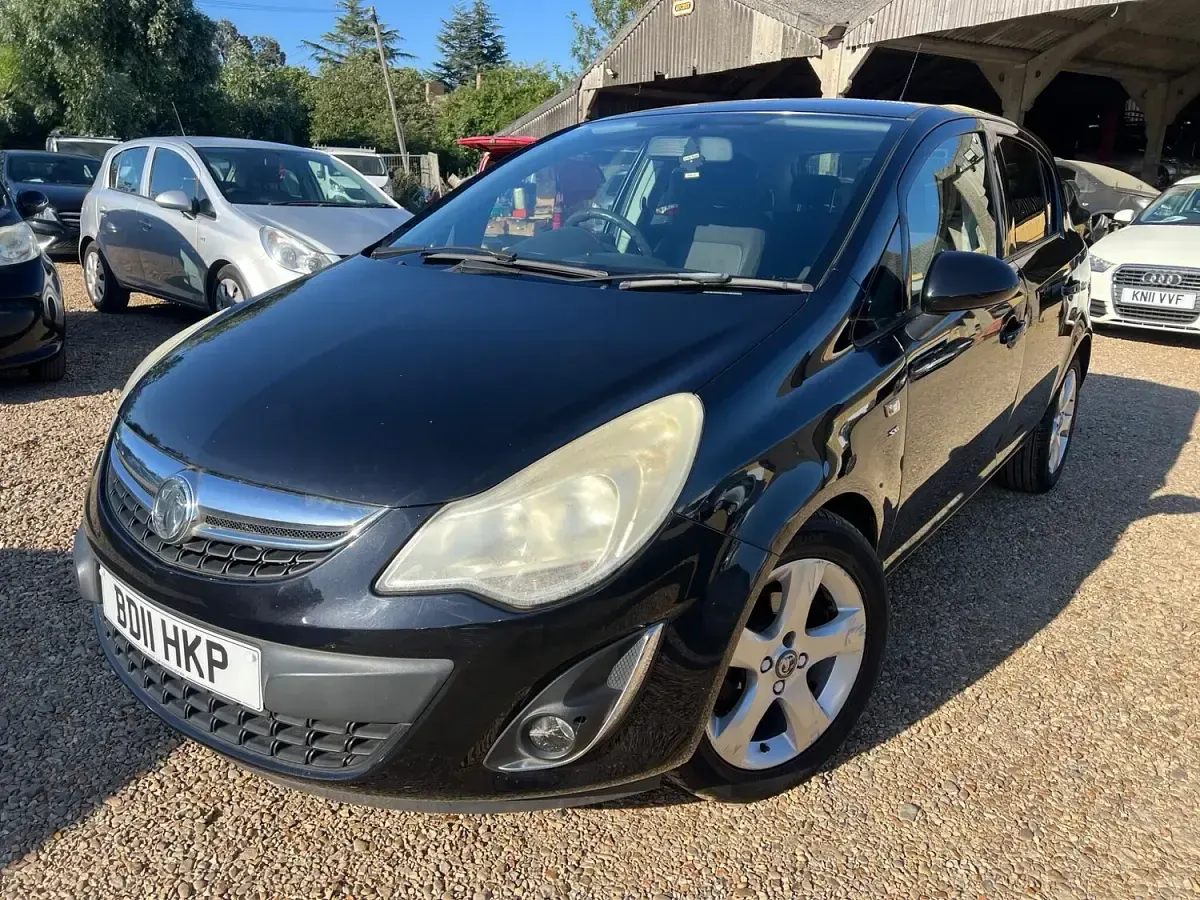 Used Vauxhall Corsa 85 HP (62 kW) 2011 Black Hatchback