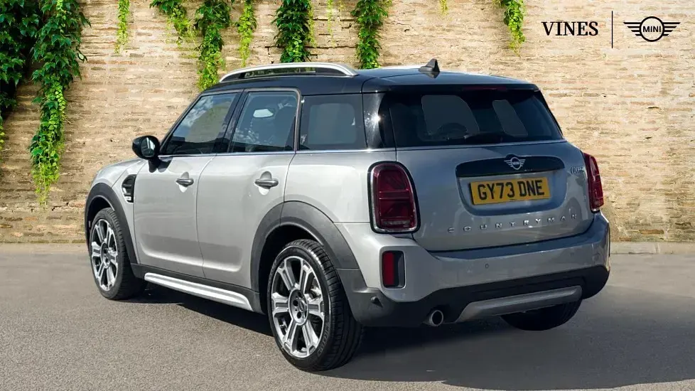 Used Mini Cooper Countryman Exclusive 134 HP (98 kW) 2023 Silver SUV