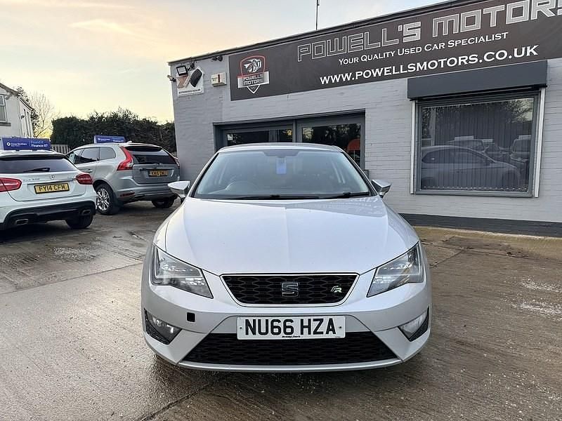 Begagnad Seat Leon FR 2016 Silver Halvkombi