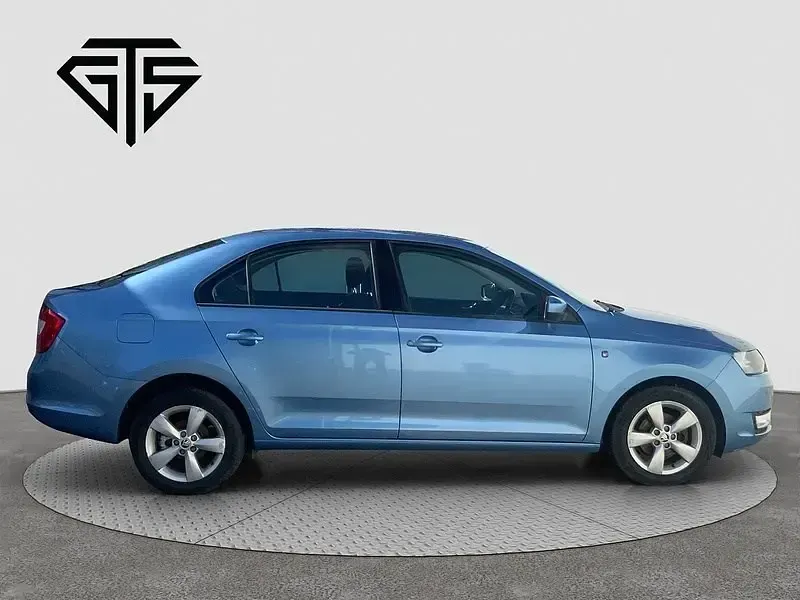 Usado Skoda Rapid SE 2014 Azul Citadino
