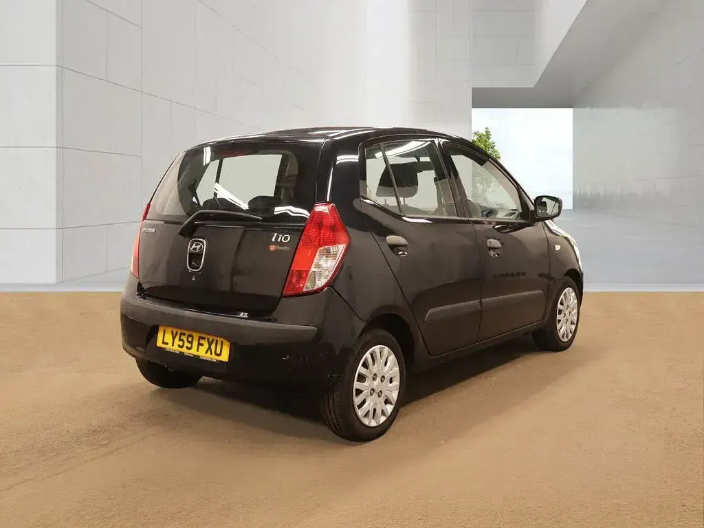 Used Hyundai i10 Classic 77 HP (56 kW) 2010 Black Hatchback