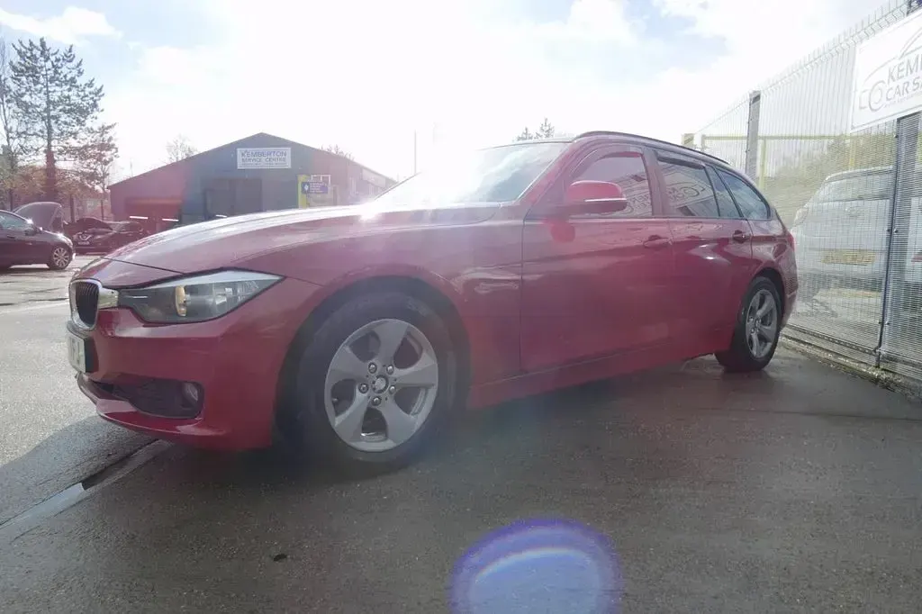 Used BMW 320 Efficient Dynamics 2014 Red Estate