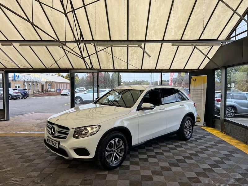 Used Mercedes GLC220 SE 2017 White Estate
