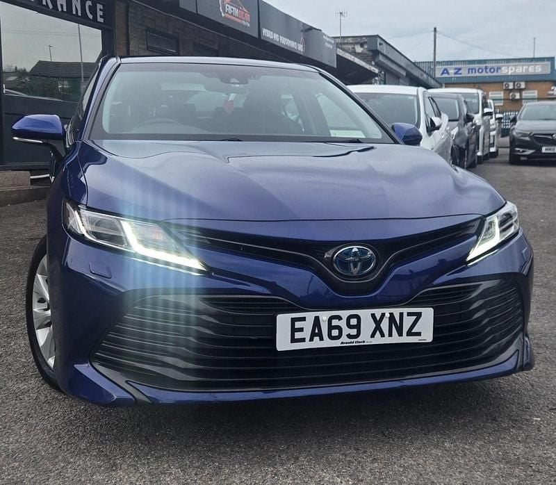 Used Toyota Camry Design 218 HP (160 kW) 2019 Blue Sedan