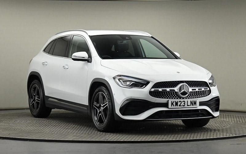 White Used 2022 Mercedes GLA220 AMG Line Premium SUV | £28,100 (Good price) - Image 1/4