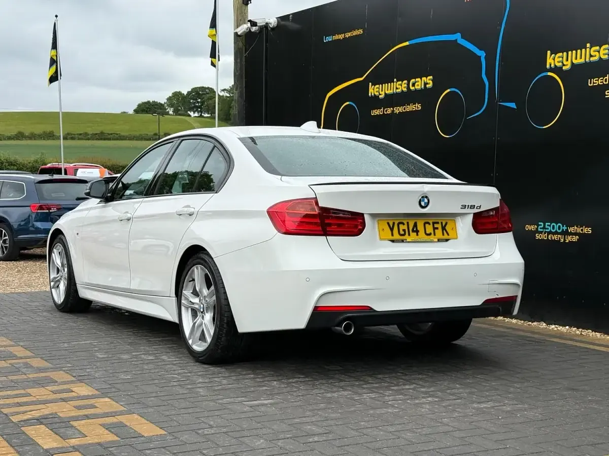 Used BMW 318 M Sport 2014 White Sedan