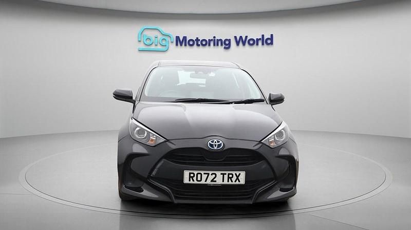 Used Toyota Yaris Hybrid 116 HP (85 kW) 2023 Black Hatchback