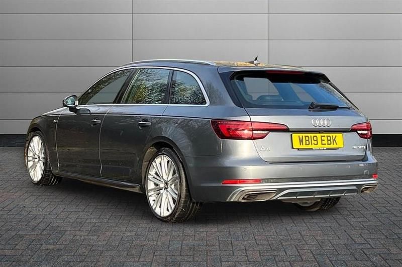 Used Audi A4 S-Line 150 HP (110 kW) 2019 Grey Estate