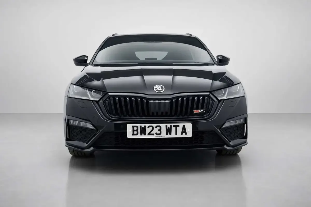Used Skoda Octavia vRS 200 HP (147 kW) 2023 Black Estate