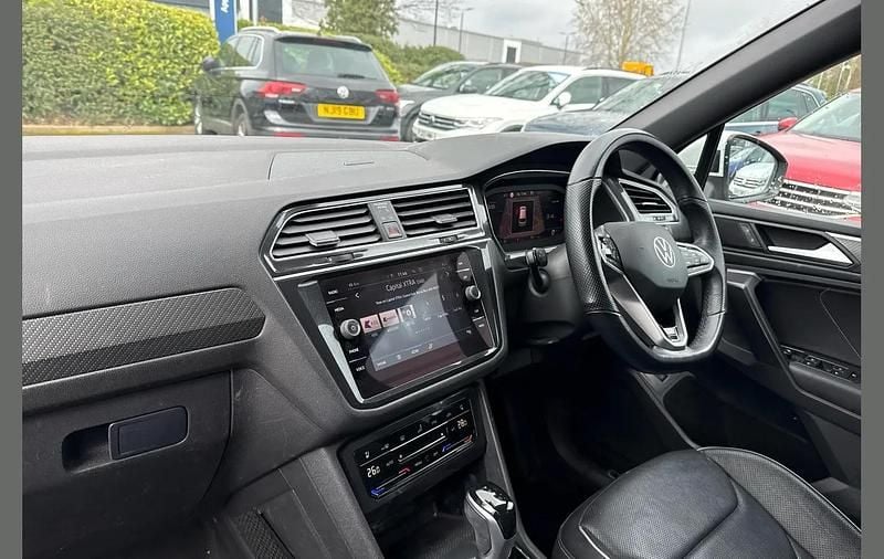 Used VW Tiguan Allspace R-line 150 HP (110 kW) 2022 White SUV