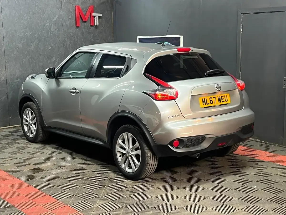 Used Nissan Juke N-Connecta 117 HP (86 kW) 2017 Silver SUV