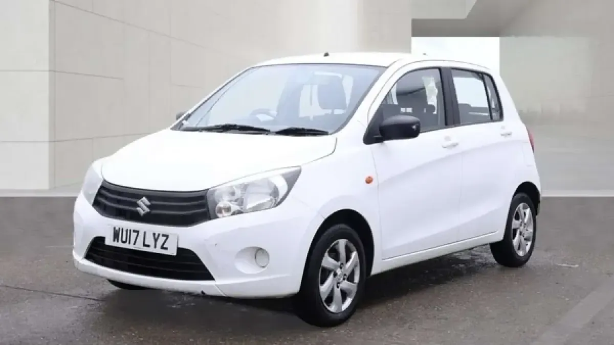 Used Suzuki Celerio SZ3 68 HP (50 kW) 2017 White Hatchback