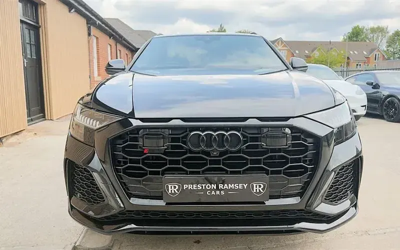 Używany Audi RS Q8 600 KM (441 kW) 2024 SUV