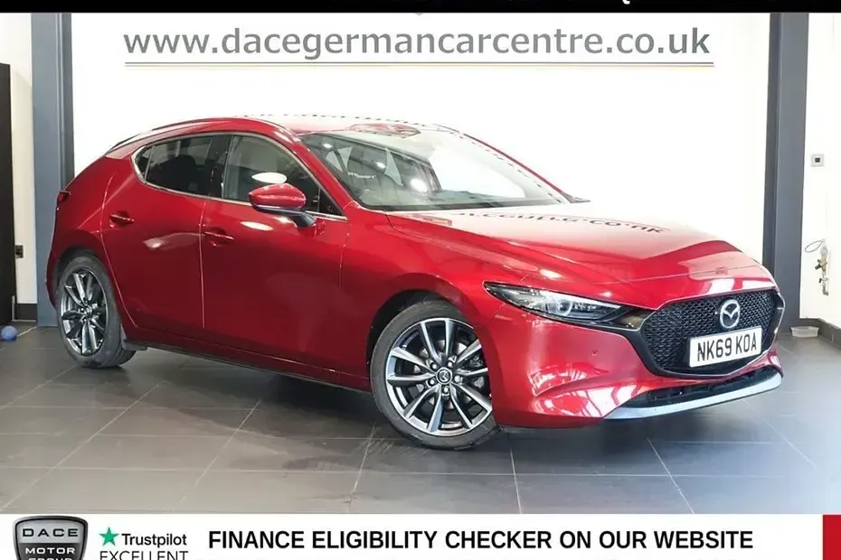 Used Mazda 3 Inclusive 122 HP (89 kW) 2019 Red Hatchback
