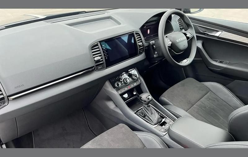 New Skoda Karoq SE L 150 HP (110 kW) 2025 Black SUV