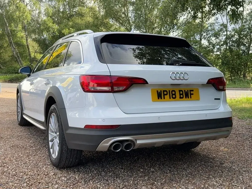 Used Audi A4 Allroad 190 HP (139 kW) 2018 White Estate