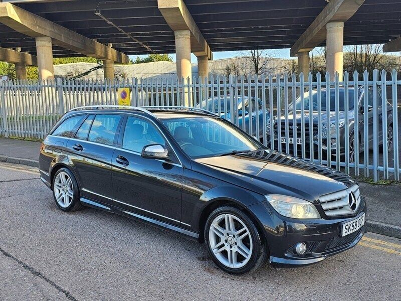 Black Used 2008 Mercedes C220 Estate | £2,895 (Fair price) - Image 1/4