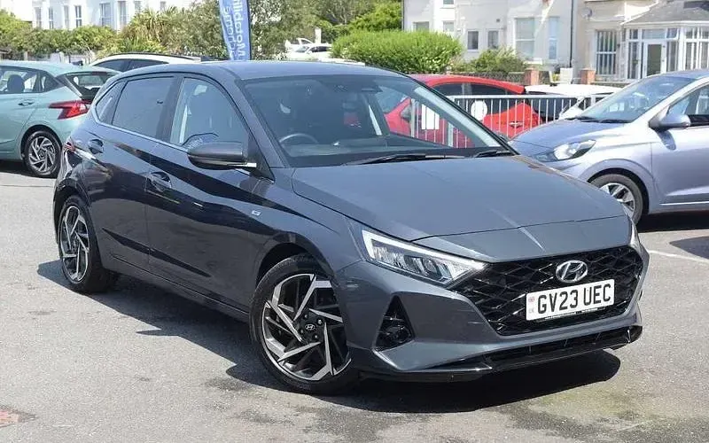 Used Hyundai i20 Premium 101 HP (74 kW) 2023 Hatchback
