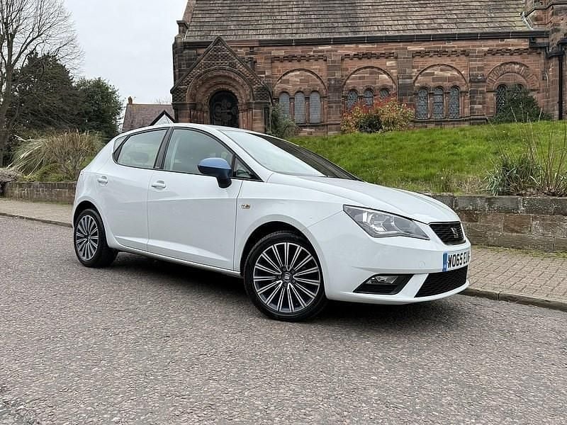 Used Seat Ibiza CONNECT 90 HP (66 kW) 2016 White Hatchback