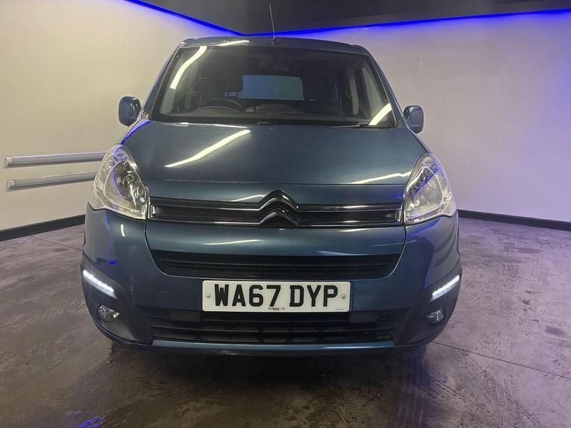 Used Citroën Berlingo Feel 100 HP (73 kW) 2018 Blue MPV