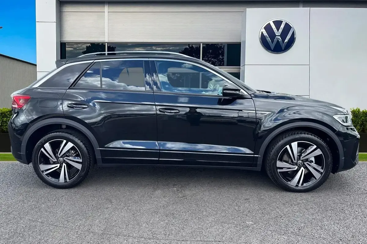 New VW T-Roc R-line 150 HP (110 kW) 2025 Black SUV