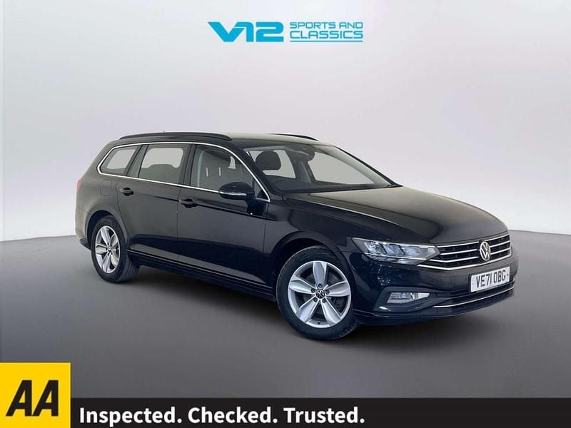 Used VW Passat SE 150 HP (110 kW) 2022 Black Estate