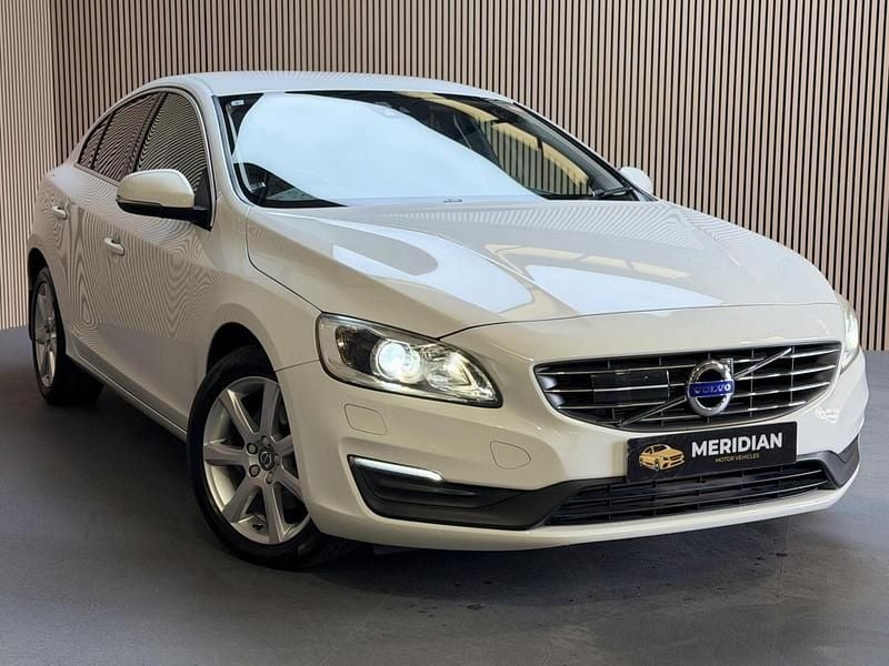 Used Volvo S60 SE Lux 181 HP (133 kW) 2015 Sedan
