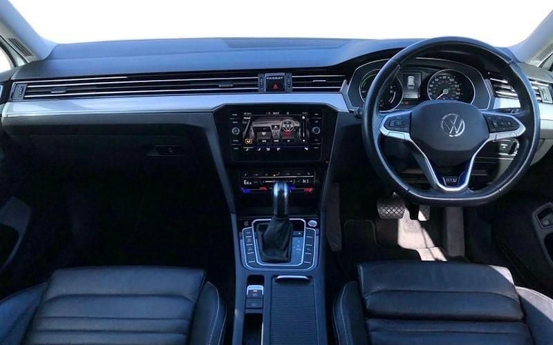 Used VW Passat GTE 218 HP (160 kW) 2023 Estate