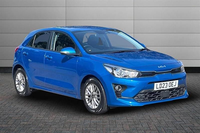 Azure blue Used 2023 Kia Rio 2 Hatchback | £14,250 (Fair price) - Image 1/2