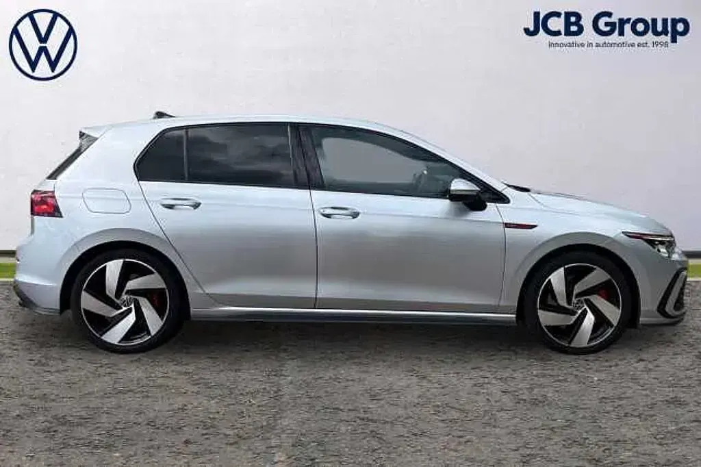 Used VW Golf VIII 245 HP (180 kW) 2022