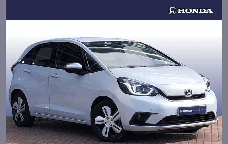 Sunlight white Used 2021 Honda Jazz EX Hatchback | £16,790 (Fair price) - Image 1/4