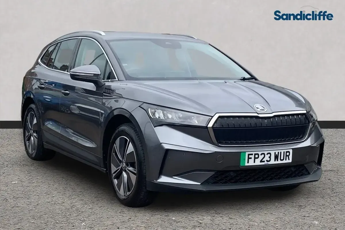 Begagnad Skoda Enyaq iV Lounge 150 kW (204 HK) 2023 SUV