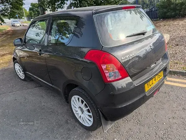 Used Suzuki Swift GL 92 HP (67 kW) 2009 Black Hatchback