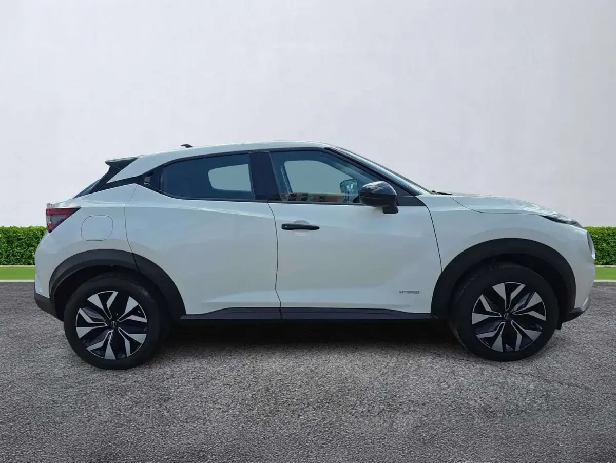 Second-hand Nissan Juke Acenta Premium 143 CP (105 kW) 2024 Alb SUV